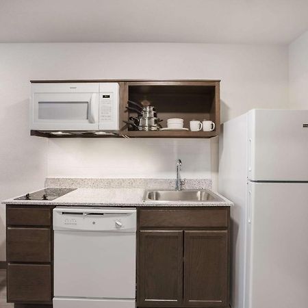 Woodspring Suites Detroit Madison Heights Exteriör bild