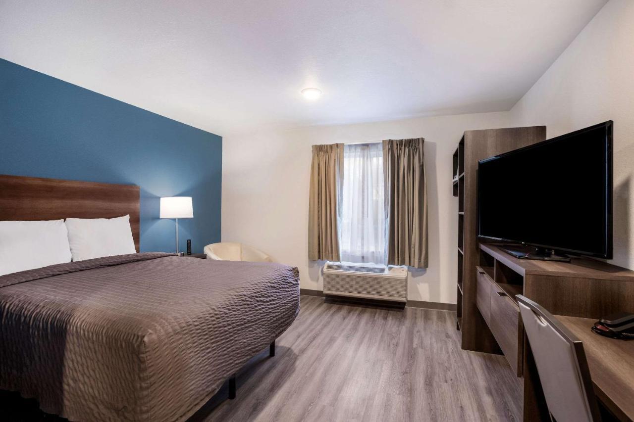 Woodspring Suites Detroit Madison Heights Exteriör bild
