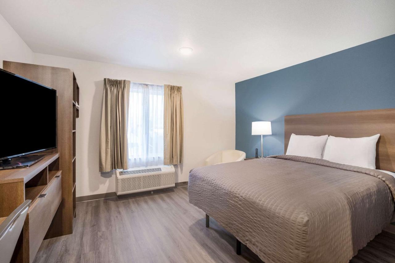 Woodspring Suites Detroit Madison Heights Exteriör bild