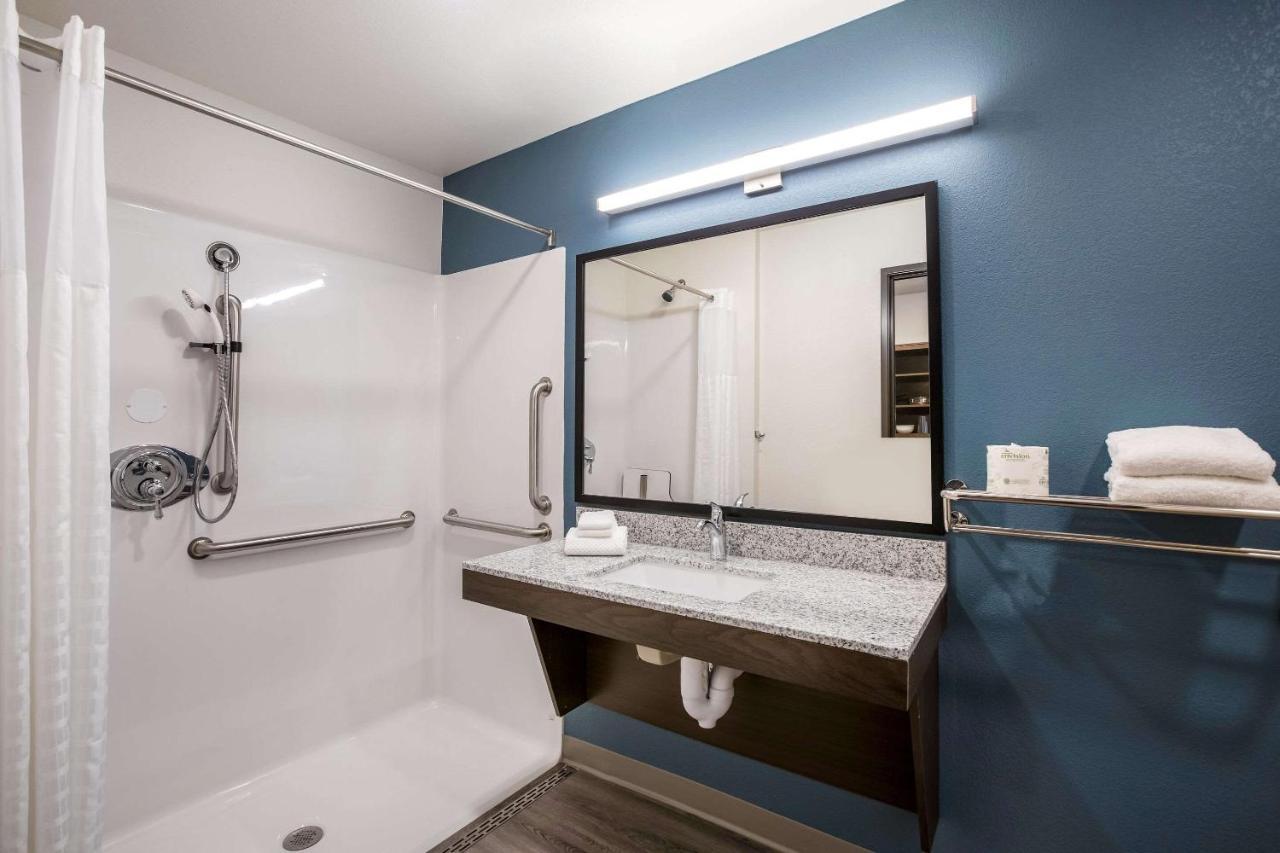 Woodspring Suites Detroit Madison Heights Exteriör bild