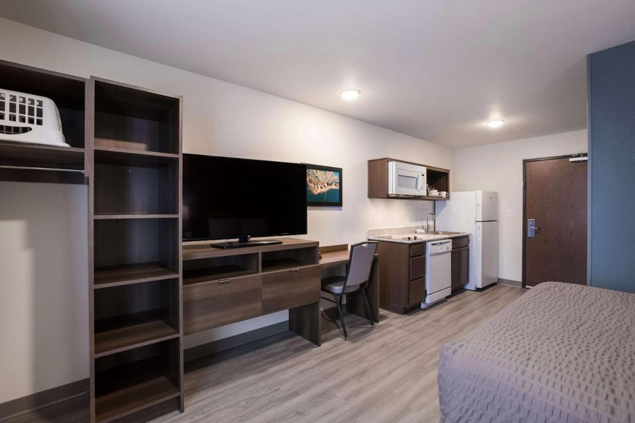 Woodspring Suites Detroit Madison Heights Exteriör bild