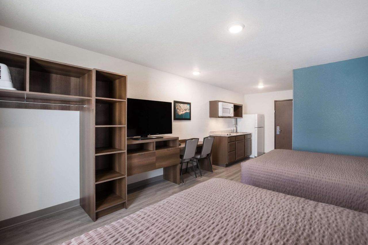 Woodspring Suites Detroit Madison Heights Exteriör bild